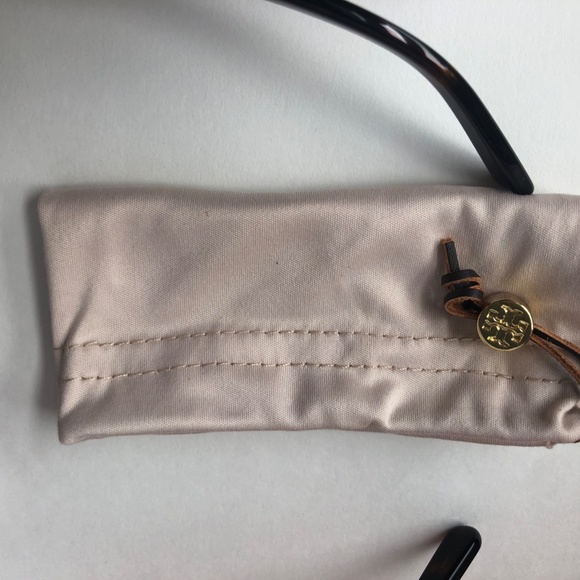 Sunglasses - Picture 3 of 4